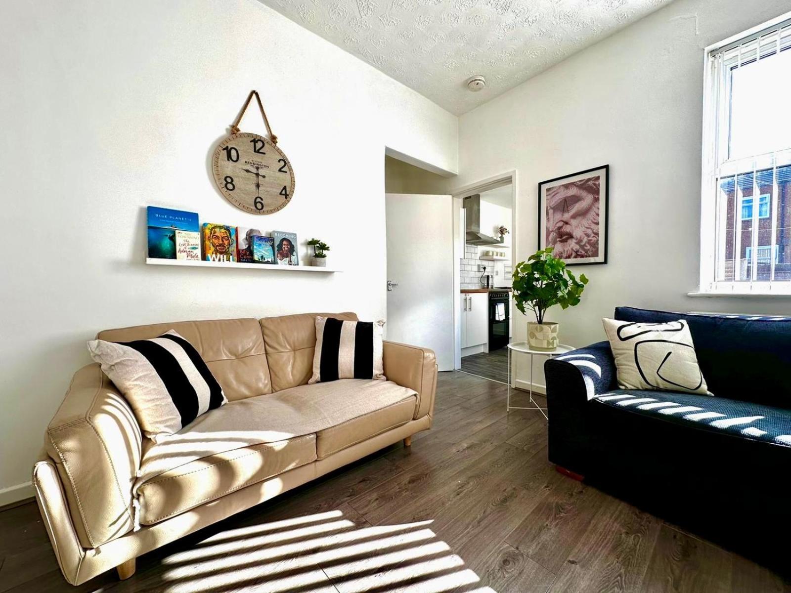 Spacious 3-Bedroom Family Home In Ince Exterior foto