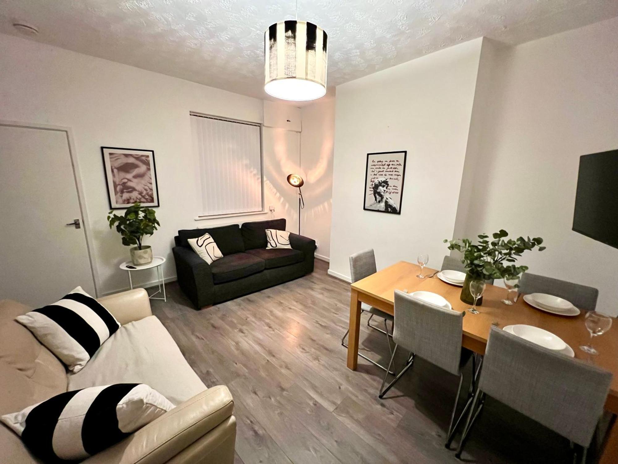 Spacious 3-Bedroom Family Home In Ince Exterior foto